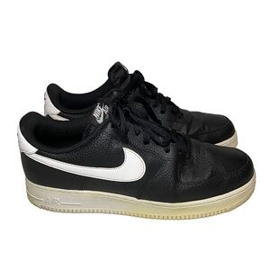 Nike Air Force 1 Sneakers Size 13 Pebbled Leather Low Black White Shoe CT302-002